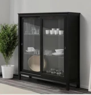 Vitrina Ikea Hemnes