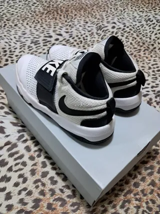 Scarpe Nike Bambino/a Bianche e Nere