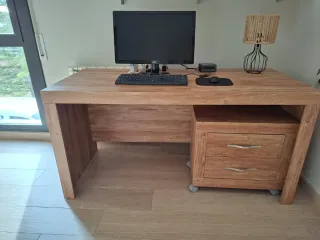 Scrivania in legno