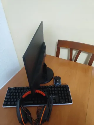 PC GAMING COMPLETO + MONITOR 24” + TECLADO MECÁNIC