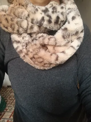 Bufanda animal print suave