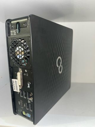 Ordenador mini torre Fujitsu Esprimo Q920