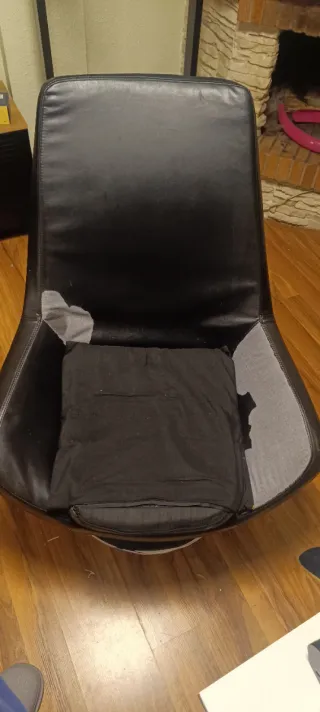 Sillón negro giratorio