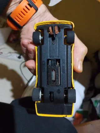 BMW M3 Amarillo scalextric