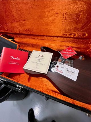 Fender Tele George Harrison Guitarra Eléctrica