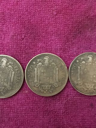3 Monedas 2'50 PTAS 1953 5€/unidad