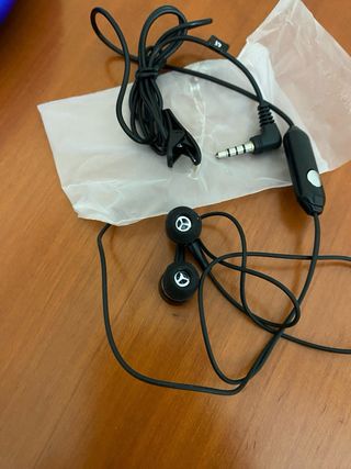 Móvil DTC Jupiter Plus (para piezas) + Auriculares