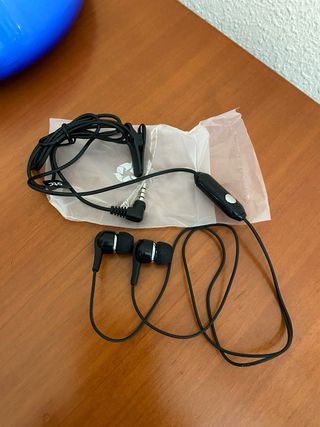 Móvil DTC Jupiter Plus (para piezas) + Auriculares