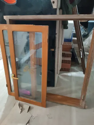 2 Ventanas madera mobila ,climalit y mallorquinas