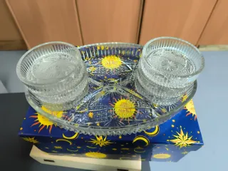 Bandeja de cristal con cuencos