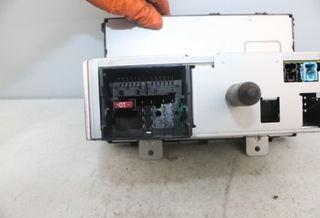 1542916 703000071aa pantalla multifunción peugeot