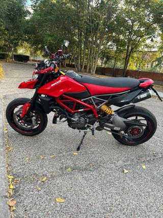 Ducati Hypermotard 950