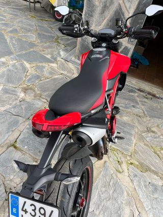 Ducati Hypermotard 950