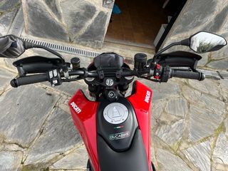 Ducati Hypermotard 950