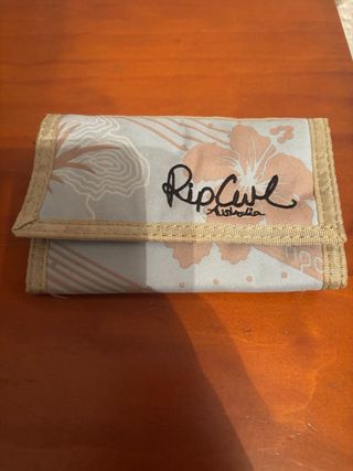 Cartera Rip Curl Floral Beige y Rosa