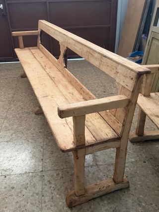 Dos bancos iglesia año 1758