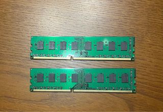 2 Módulos RAM 8GB