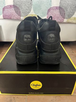 Zapatillas Buffalo plataforma negras
