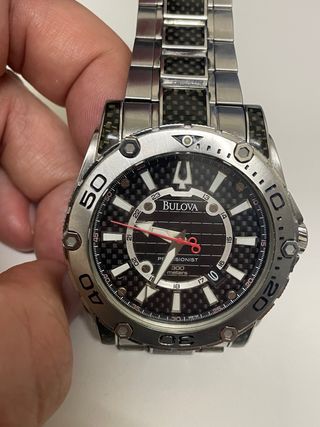 Reloj Bulova Precisionist Acero y Carbono.