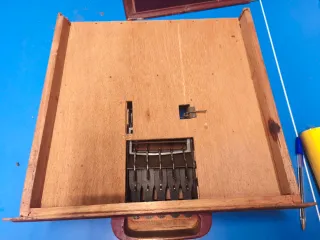 Escribanía Comercial de sobremesa con Persiana