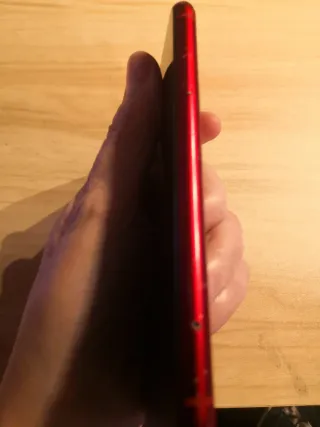 iPhone XR Rosso libero da iCloud