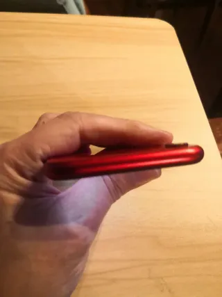 iPhone XR Rosso libero da iCloud