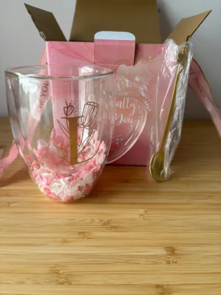 Taza Cristal Letra L Flores Rosas Doradas