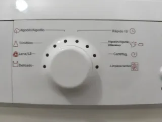 Lavadora Blanca Carga Frontal