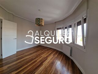 Piso en alquiler en Centro - Desierto - Arrontegi en Barakaldo