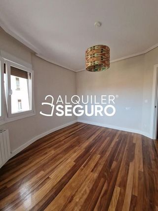 Piso en alquiler en Centro - Desierto - Arrontegi en Barakaldo