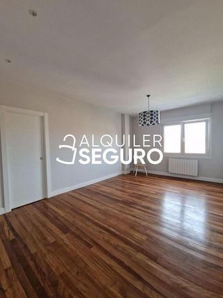 Piso en alquiler en Centro - Desierto - Arrontegi en Barakaldo