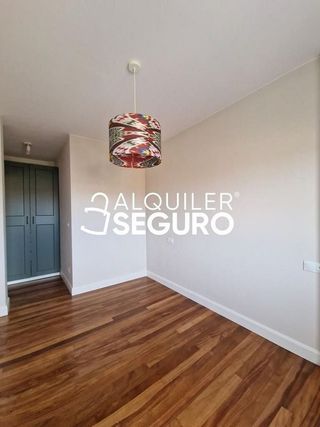 Piso en alquiler en Centro - Desierto - Arrontegi en Barakaldo