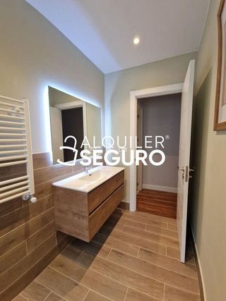 Piso en alquiler en Centro - Desierto - Arrontegi en Barakaldo