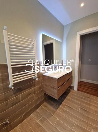 Piso en alquiler en Centro - Desierto - Arrontegi en Barakaldo