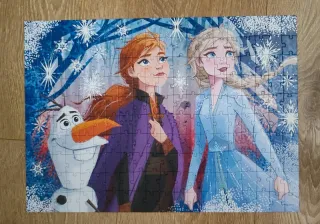 Puzzle de Frozen de 200 piezas de la marca Trefl.