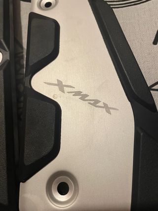 Reposapiés aluminio Xmax (grandes y pequeños)