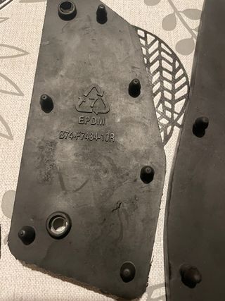 Reposapiés aluminio Xmax (grandes y pequeños)