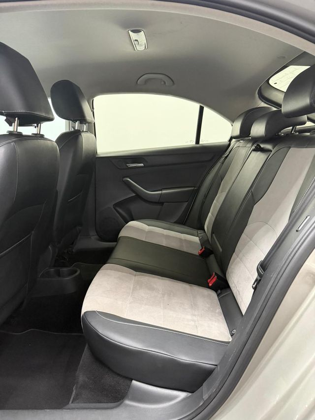 SEAT Toledo 2015