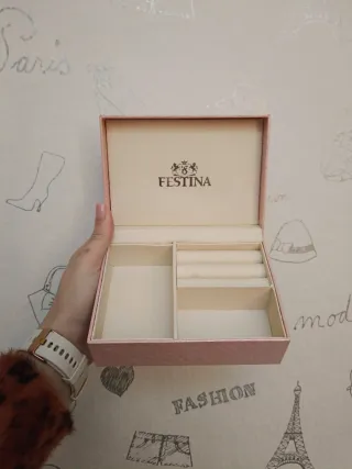 Joyero rojo y GRATIS el pequeño joyero de FESTINA
