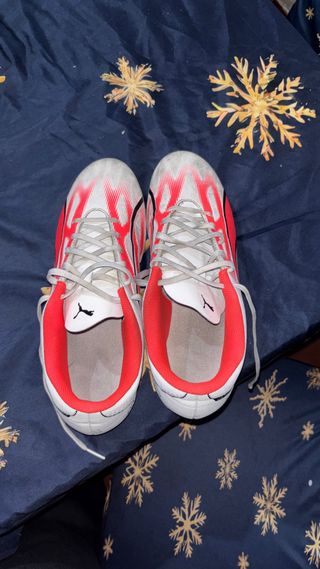 Chuteira Futebol Puma Ultra Branca e Vermelha 43