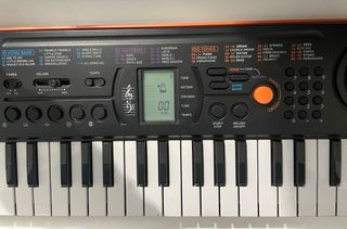 Teclado Casio SA-76 Piano Electrónico 44 Teclas LC