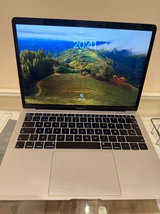 MacBook Retina 13” 2019 Plata