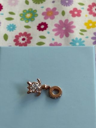 Charm Tortuga Oro Rosa