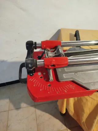 Cortador azulejos Rubi