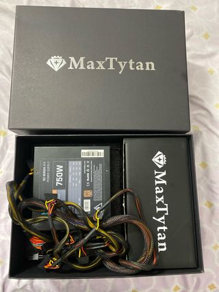 Fuente de Alimentación Enermax MaxTytan 800W Titan