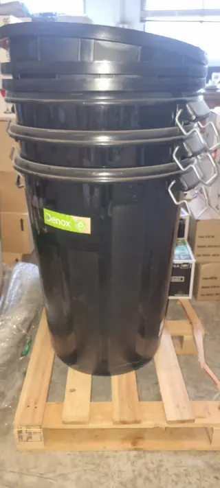 Cubo de basura Denox negro