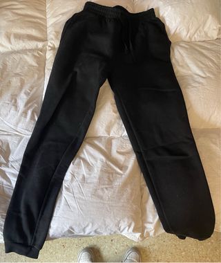 Pantalones negros de chandal