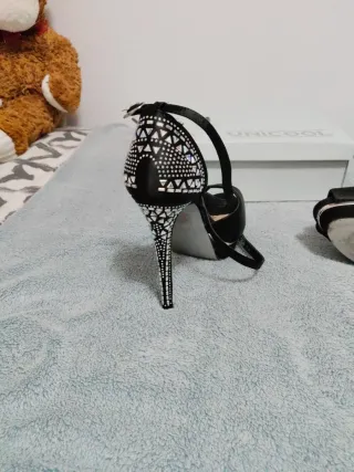 Zapatos de fiesta UNICOL negros y plateados