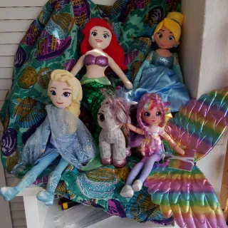 Princesas y ositos de peluche con alas