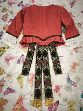 TRAJE FALLERA NIÑA: FALDA, 3 CORPIÑOS Y MANTELETAS